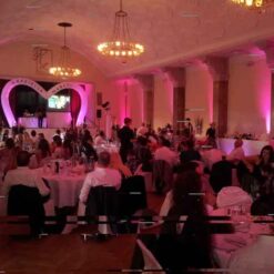 LED RGB Herz 4m Aircone 7 Hochzeit im Saal mit Deko Beleuchtung